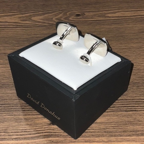 New David Donahue Black and Silver Geometric Cuff Links - Picture 2 of 4